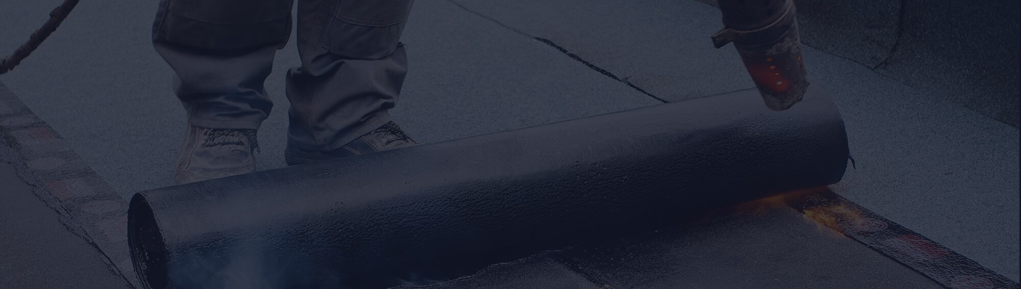 commercial flat roofing company with roof replacement warranty